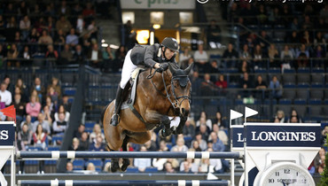 Steve Guerdat holds on to the lead in the Longines FEI World Cup Western European League