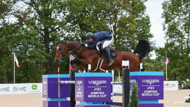 Andy Kocher flies to the win in the 1.50m Welcome class at Split Rock Jumping Tour