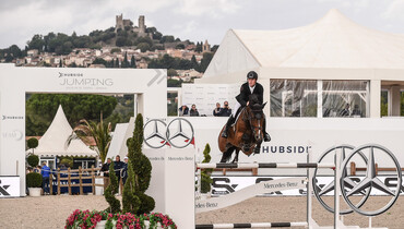 Scott Brash and Hello Senator win the CSI4* Grand Prix at the Hubside Fall Tour