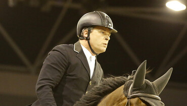 Henk van de Pol wins Friday's feature class at Kingsland Oslo Horse Show