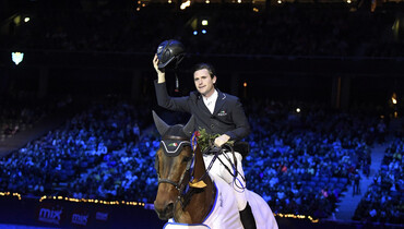 Darragh Kenny wins Saturday's 1.50m in Stockholm