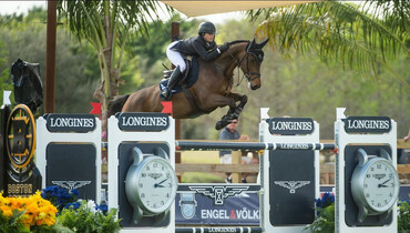 Sydney Shulman and Villamoura race to victory in the CSIO5* Palm Beach Masters Classic