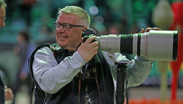 Dirk Caremans: An equestrian photographer in “quarantine light”