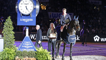 William Whitaker wins the Longines FEI World Cup in Stuttgart