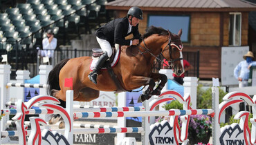Todd Minikus and Amex Z slice their way to a $37,000 Horseware Ireland Welcome Stake CSI2* win