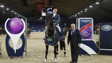 Simon Delestre wins the Longines FEI World Cup in Mechelen