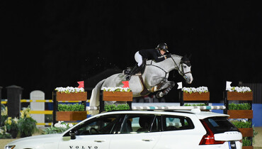 Katie Laurie is perfect in primetime $37,000 CSI2* Volvo Canada 1.45m