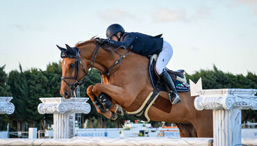 Laura Renwick and Dublin V win Saturday's  Longines Ranking class in Vejer de la Frontera