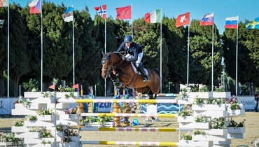 Henrik von Eckermann and Little Magic D’Asschaut win the CSI3* Grand Prix in Vejer de la Frontera