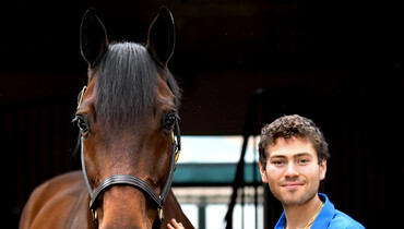 Mario Deslauriers’ Amsterdam 27 to Israel’s Teddy Vlock