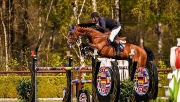 Eduardo Menezes and H5 Elvaro win Friday's CSI4* 1.50/1.55m in Valkenswaard
