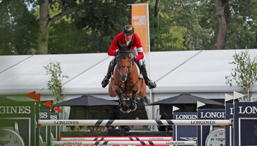 Daniel Deusser world no. one for second consecutive month