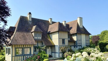 Exceptional equestrian property for sale: Normandy - Calvados - 42 Ha.
