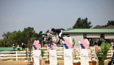 Back-to-back wins for Hunter Holloway and Pepita Con Spita with victory at Denver International CSI2*
