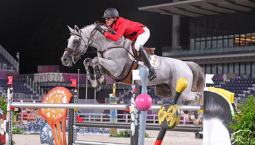 Thrills and spills from Tuesday's individual qualifier in Tokyo
