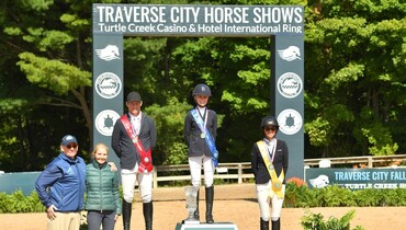 Grace Debney and Boheme de la Roque race to win $36,600 Malvern Bank 1.45m two-phase CSI3* at Silver Oak Jumper Tournament