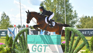 Sydney Shulman and Villamoura can’t be caught in $36,600 GGT Footing Welcome Stake CSI3*