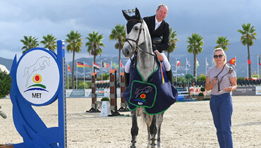 Dutch domination at the Autumn MET 2021 as Michael Greeve and Guan GJB win the CSI3* Oliva Nova Beach & Golf Resort Grand Prix