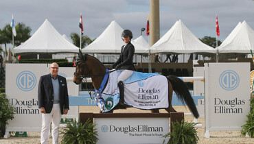 Sydney Shulman-Desiderio races to the top of the $37,000 Douglas Elliman Real Estate 1.45m CSI5*
