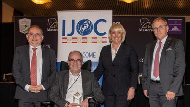 The IJOC Award presented to Willem Luiten at The Dutch Masters