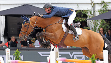 Daniel Coyle and Oak Grove's Carlyle fly to win the CSIO5* Longines Grand Prix of Rotterdam