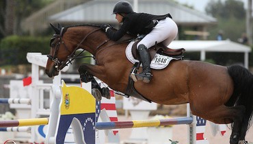 Victoria Colvin scores major win with new mount in $25,000 Suncast® 1.50m Classic