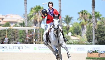 Double gold for Thibeau Spits and Classic Touch DH at the FEI Jumping European Championship for Young Riders, Juniors and Children 2022 in Oliva Nova
