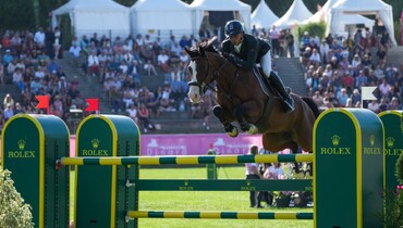 Julien Epaillard unbeatable in the CSI5* 1.55m Prix L’Eperon – Charles de Cazanove in Dinard
