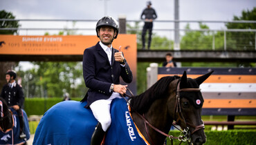 Delestre and Dexter Fontenis Z dazzle in CSI4* Grand Prix at Tops International Arena
