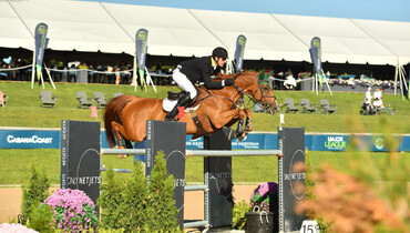 Rowan Willis and Blue Movie set the scene at Major League Show Jumping