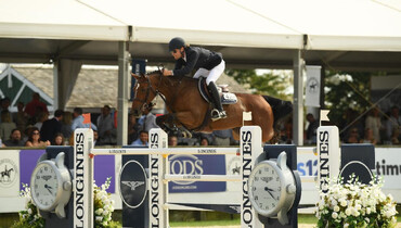 Qualifier winner Karl Cook returns for the victory in Sunday’s $410,000 Hampton Classic 5* Grand Prix
