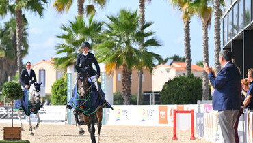 Alexa Stais and Urhelia Lutterbach win the CSI3* 1.50m Grand Prix presented by Oliva Nova Beach & Golf Resort at the Autumn MET 2022
