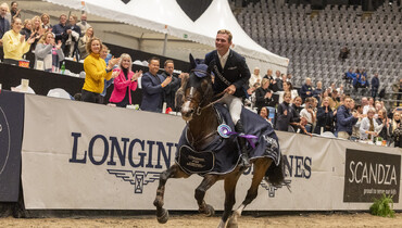 Brilliant Balsiger wins Oslo opener for the second time