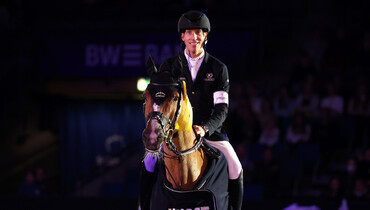 Henrik von Eckermann and Glamour Girl top the CSI5*-W 1.55m Prize of iWest at Stuttgart German Masters