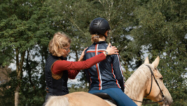 Equine osteopath and physiotherapist Imke Schlömer: 