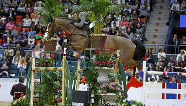 Toulago leaves Pius Schwizer
