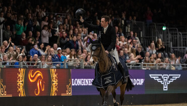 Brash posts electrifying London victory with Hello Jefferson
