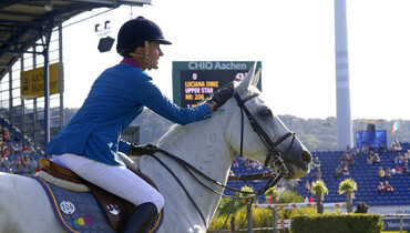 Upper Star to Luca Moneta