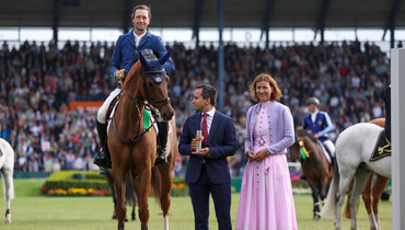 Martin Fuchs awarded with the Prize of the Federal Minister of the Interior and Community at CHIO Aachen