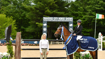 Laurel Walker and Armani dress for success in $38,700 Limitless Performance CSI2* Speed