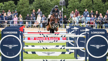 Harrie Smolders and Uricas vd Kattevennen triumph in the Longines Global Champions Tour Grand Prix of Riesenbeck