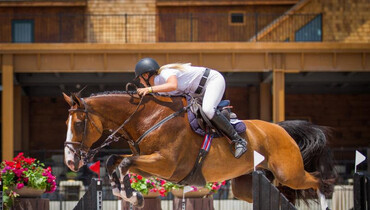 Vanderveen makes mark at Tryon International Equestrian Center with second career FEI win