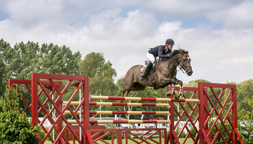Britain’s fastest-rising female stars dominate in Bunn Leisure Derby Trial