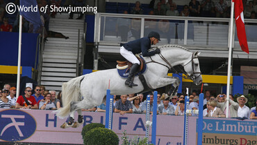 Castelino vd Helle and Echo van T Spieveld to the US