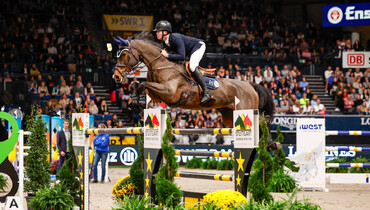 A little help from a friend secures Harry Charles and Aralyn Blue the win in the CSI5* 1.55m Stuttgart German Masters