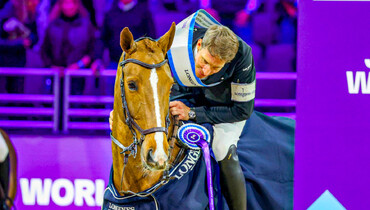 Henrik von Eckermann continues to top the Longines Ranking