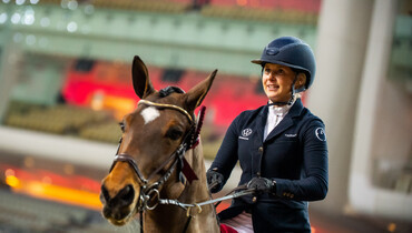 Evelina Tovek and Moeboetoe v/d Roshoeve take Friday's biggest win at the Doha Tour 2024