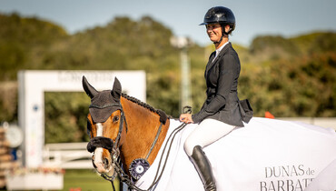 Penélope Leprevost and Texas take the top honours in the CSI4* 1.55m Dunas de Barbate Grand Prix at the Andalucía Sunshine Tour