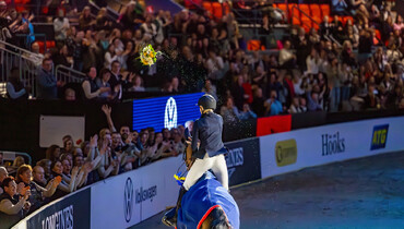 Home win for Petronella Andersson and Odina van Klapscheut in the CSI5*-W Prize of Volkswagen