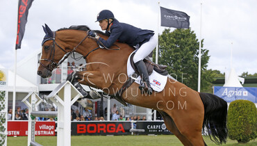 Laura Renwick tops the Vilamoura Grand Prix